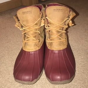 Cute Sperry boots!!